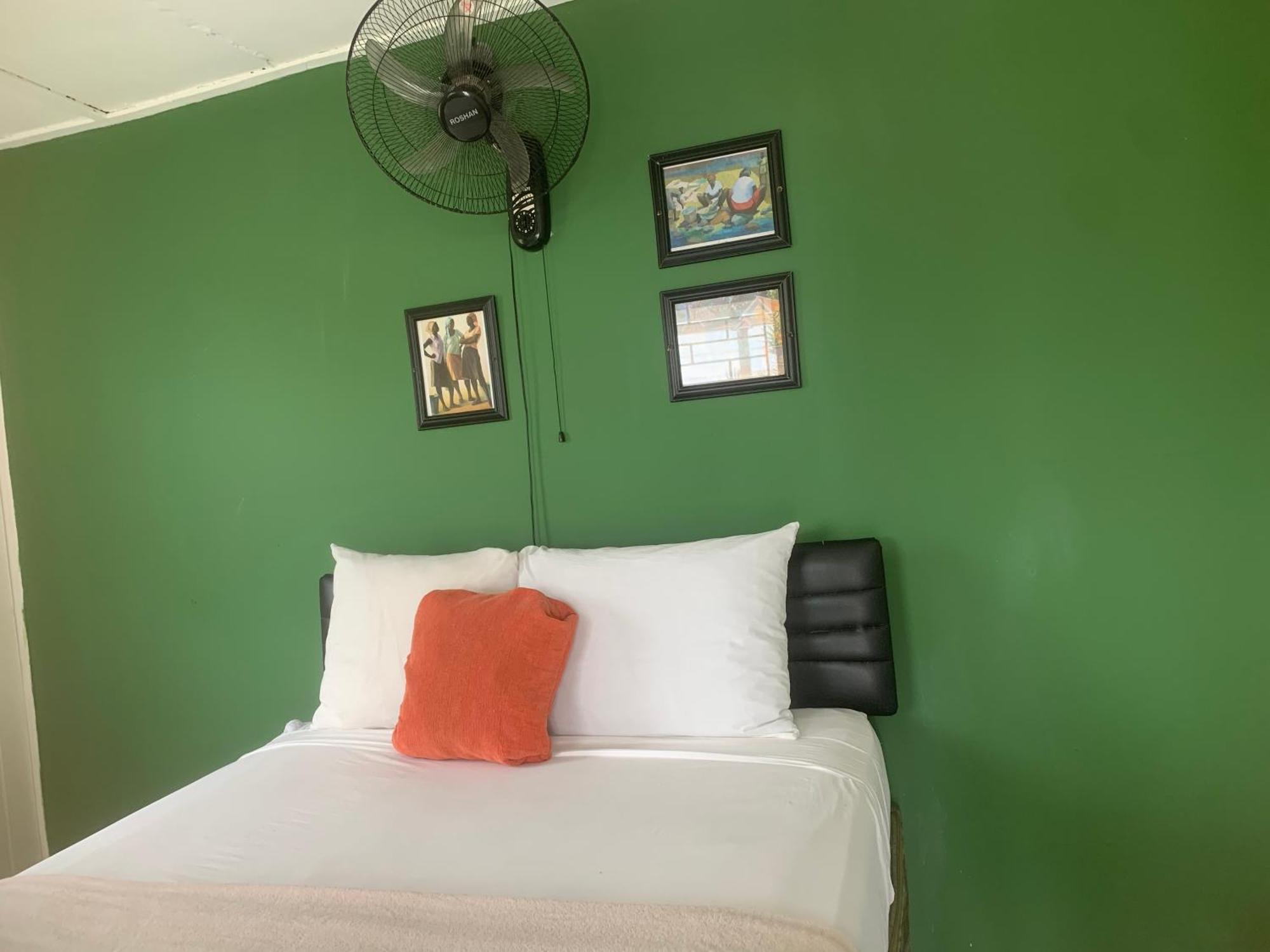 كينغستون Kingsworth Bed And Breakfast المظهر الخارجي الصورة